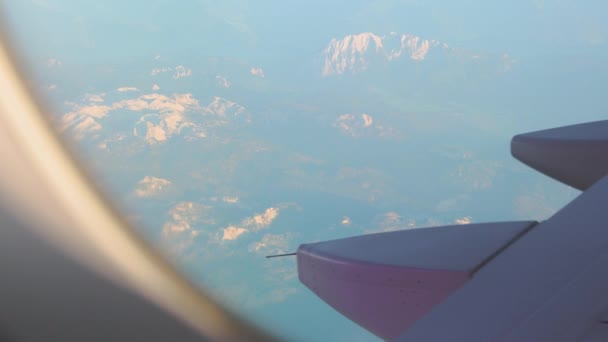 Uçak dağlardan Alps