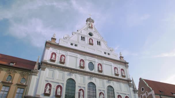 Iglesia de San Miguel en Munich — Vídeo de stock
