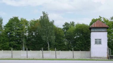 Toplama Kampı Gözetleme Kulesi