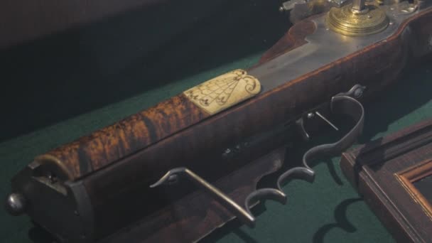 La pistola antica del fucile — Video Stock