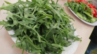 Yeşil Arugula Salatası