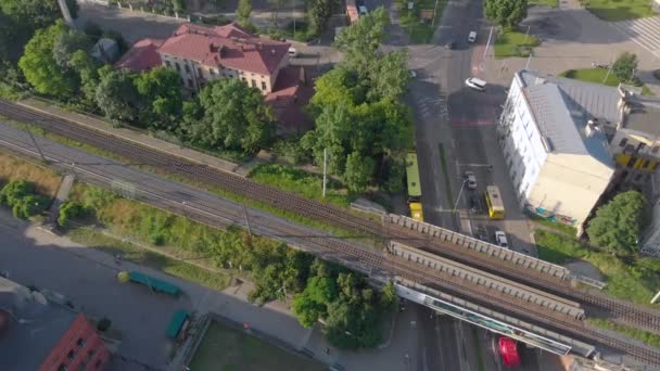 Stadsspoorwegantenne — Stockvideo