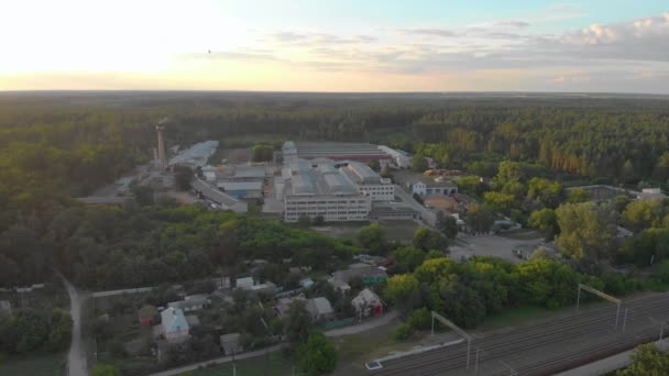 Edificio de fábrica aéreo — Vídeos de Stock