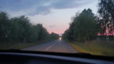 Arabaların Gece Yolu Farları