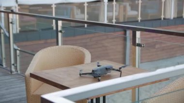 İnsansız Hava Aracı Yavaş Hareket Ediyor