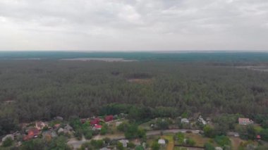 Çam Ormanının Kenar Mahallesi