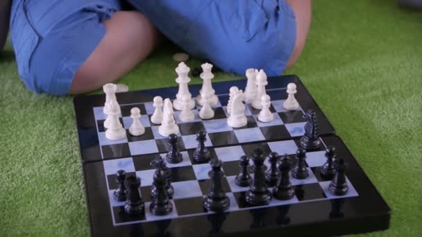 玩国际象棋的孩子 — 图库视频影像