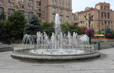Çeşme Khreshchatyk'a Kiev üzerinde