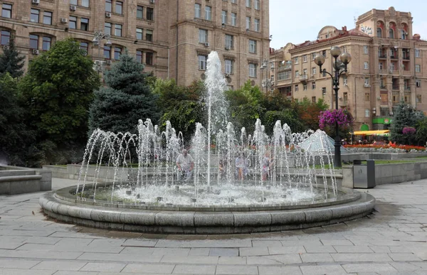 Brunnen Auf Chreschtschatyk Kiew — Stockfoto