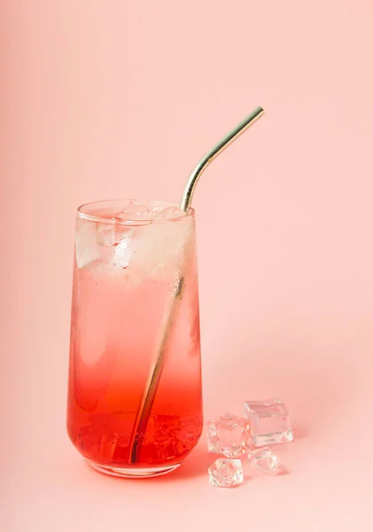Selective focus, soft drink, lemonade — Stock Photo, Image