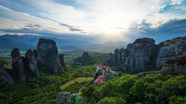 gün batımında meteora, Yunanistan