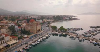 Yunan kenti Aegina, Aegina limanı, Yunanistan 'ın havadan görünüşü