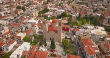 Yunan kenti Aegina, Aegina limanı, Yunanistan 'ın havadan görünüşü
