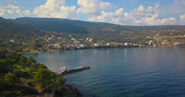 Vista Aérea Del Pueblo Portes Isla Griega Aegina Golfo Sarónico — Vídeo de stock