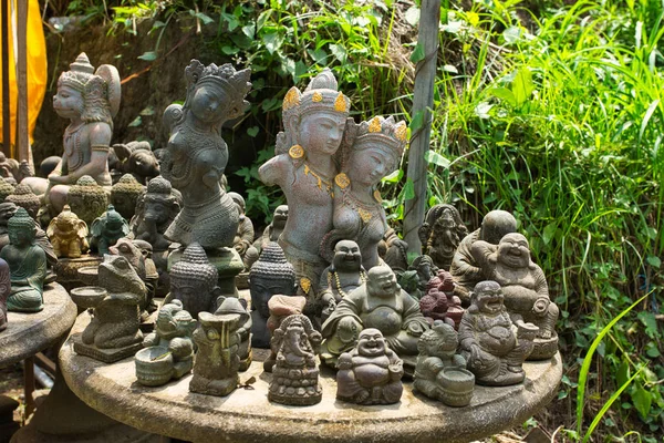 Mesa Pedra Cheia Figuras Religiosas Bali Indonésia — Fotografia de Stock