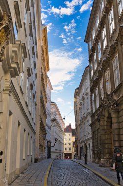 Vienna, Avusturya - Aralık 2018: Dar sokaklarında Viyana parlak kış günü