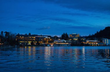 Gece, Slovenya Lake Bled