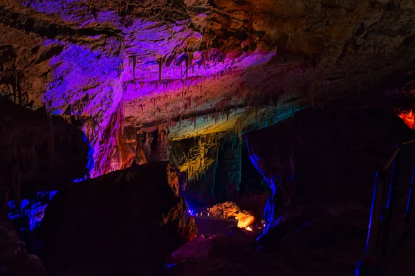 Färgglad Belysning Postojna Grottorna Postojna Slovenien — Stockfoto