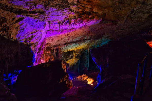 Colorida Iluminación Las Cuevas Postojna Postojna Eslovenia — Foto de Stock