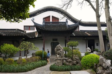 Nanjing, Çin - Nisan 2019: Nanjing Cumhurbaşkanlığı Sarayı'nın bahçesi