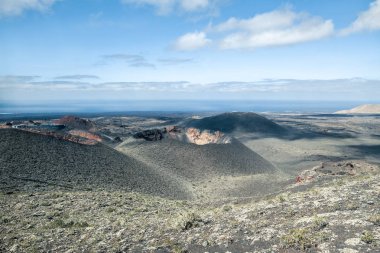Timanfaya Milli Parkı, Lanzarote, Kanarya Adası'nın benzersiz volkanik manzara. Doğa arka plan. 