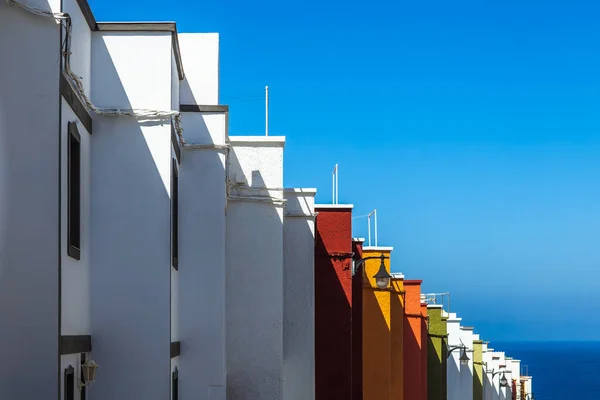 Bunte Häuser Auf Der Insel Teneriffa Seitenblick Bunte Häuserfassaden Reihen — Stockfoto