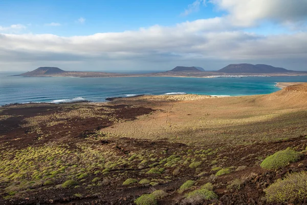 Ładnym Wulkanicznego Wyspa Lanzarote Wyspy Kanaryjskie Hiszpania Cel Podróży Tle — Zdjęcie stockowe