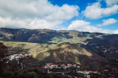 Doğal görünümü güzel dağ vadi peyzaj Gran Canaria ada. Doğa arka plan