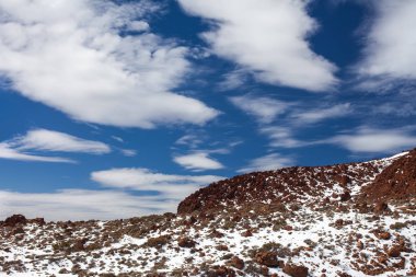 Benzersiz volkanik manzara kış, Tenerife, Kanarya Adaları'nda Teide Milli Parkı. Doğa arka plan 