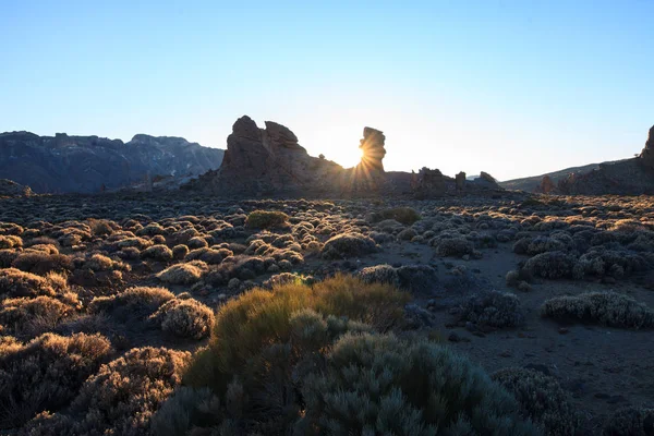 山上的夕阳 Roques 的阳光在泰德国家公园在特内里费岛 火山性质 — 图库照片