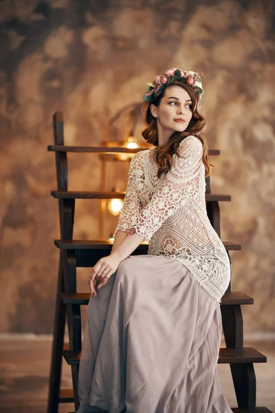 Portrait Belle Jeune Femme Robe Style Boho Concept Mode — Photo