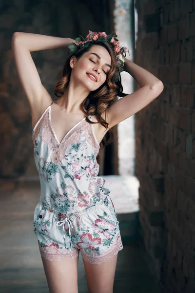 Hermosa Mujer Sonriente Disfrutar Mañana Concepto Femenino Feliz —  Fotos de Stock