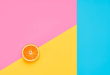 Soyut geometri üzerine turuncu renkli kağıt dokusu minimalizm arkaplanı