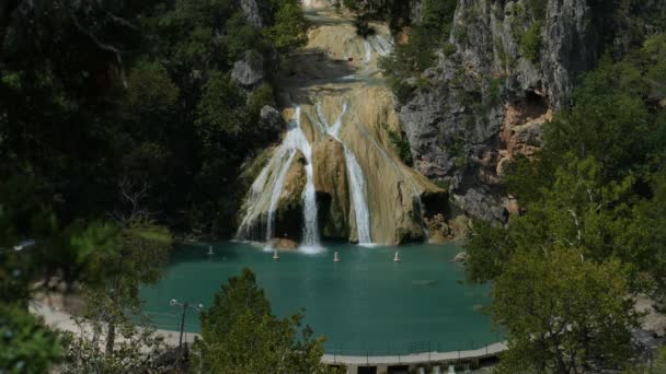 Tiro Largura Constante Turner Falls Com Piscina Natural Abaixo Dele — Vídeo de Stock