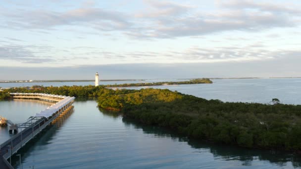 Handhållen Tidig Morgon Harvest Caye Island Med Flytande Docka Och — Stockvideo