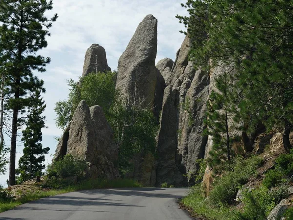 Formaciones rocosas en Needle 's Eye, Needle' s Highway, Dakota del Sur —  Fotos de Stock