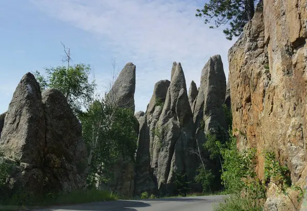 Rotsformaties bij Needle 's Eye, Naald's Highway, South Dakota — Stockfoto