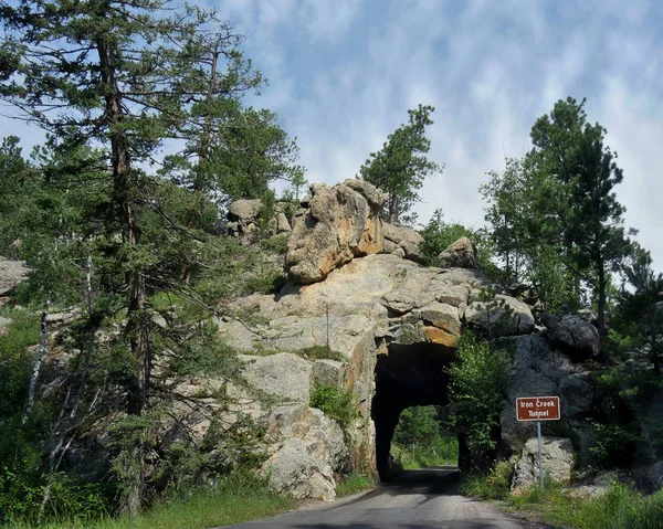 Túnel Iron Creek, Autopista Needles, Dakota del Sur —  Fotos de Stock