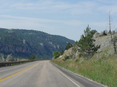 Wyoming Bighorn Dağları ile Manzara sürücü.