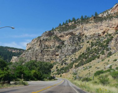 Wyoming Bighorn Dağları Karayolu 16 boyunca Manzara sürücü.