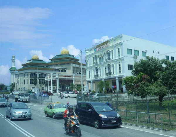 Malacca Malaezia Februarie 2018 Scena Stradală Trafic Rutier Clădiri Moderne — Fotografie, imagine de stoc