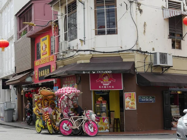 Malacca Malezya Şubat 2018 Renkli Dekore Trishaws Bir Restoran Dışında — Stok fotoğraf