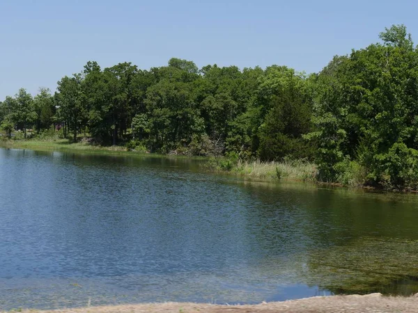 Vista Lago Visto Estrada Chickasaw National Recreation Area Davis Oklahoma — Fotografia de Stock