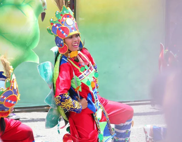 Davao City Filipinler Ağustos 2014 Kadayawan Festivalinde Bir Kadın Sokak — Stok fotoğraf