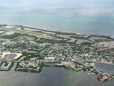 Florida'nın en güney noktası olan Key West'in havadan görünümü