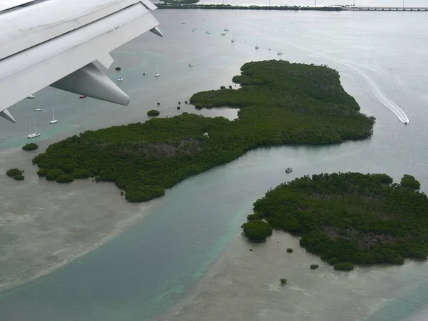 Vista Aérea Los Cayos Florida Con Ala Avión Vista — Foto de Stock