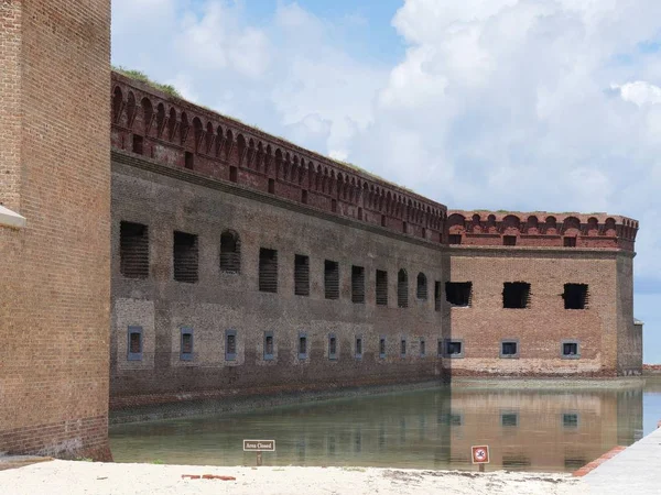 Moat One Side Fort Jefferson Warning Signs Banks — Stock Photo, Image