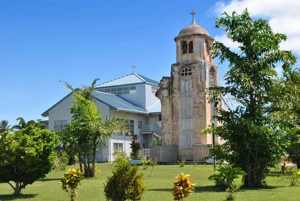 Pandangan Samping Dari Gereja Katolik San Jose Menara Lonceng Tua — Stok Foto