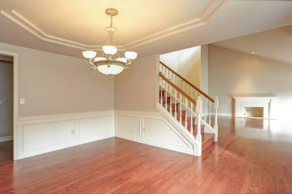 Empty Entrance Room Staircase Oak Hardwood Floor — Stock Photo, Image