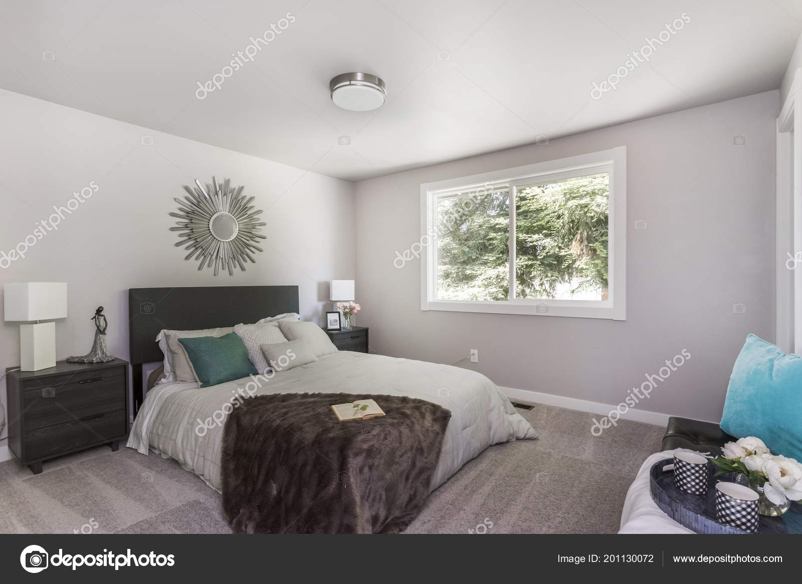 Tidy Modern Bedroom Interior King Size Bed Stock Photo Image By C Alabn 201130072